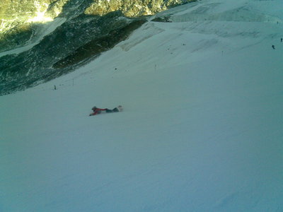 нижний выкат на трассу №31 с №34 в Зёльдене. Сёрфер Тим.