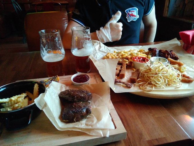 2018-04-23 19-46-27.JPG