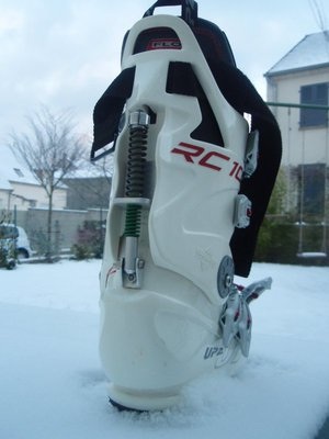 На ботинке выглядят вот так