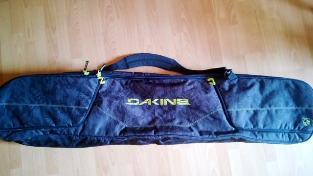 Dakine Tour Bag.jpg