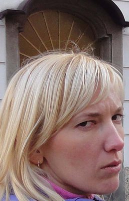 Примеряется к короне