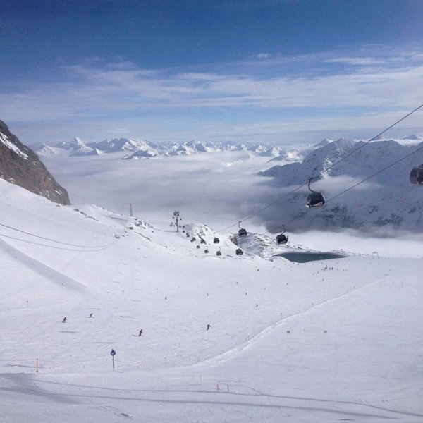 а наверху было несколько дней так